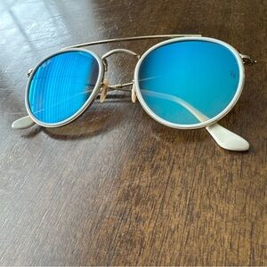 Ray-Ban Round Double Bridge RB3647N 001/40 Blue Flash Lens with Gold Frame 51mm